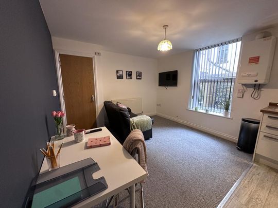 1 bedroom apartment to rent - Photo 1