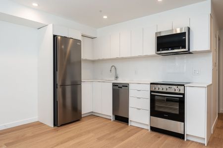 99 Tyndall Avenue - Photo 5