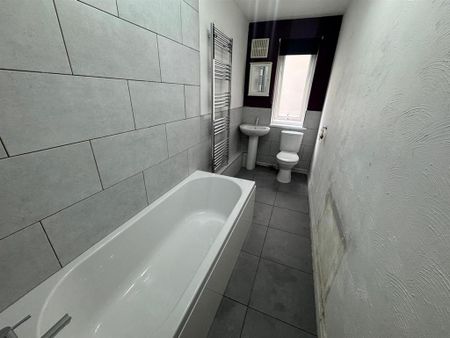 2 bedroom maisonette to rent - Photo 5