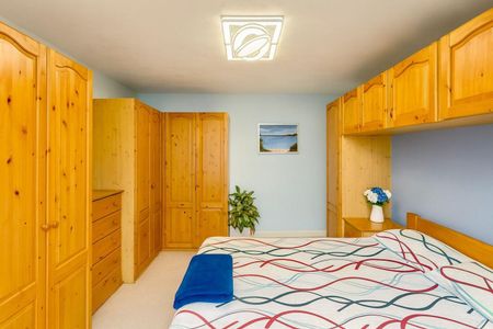 4 bedroom House To Let Total Size: 1238 SQ FT - Photo 2