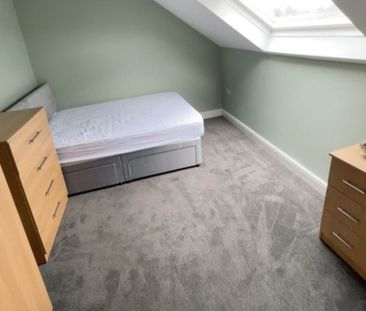 Victoria Road (room 4), Morley, Leeds - Photo 5