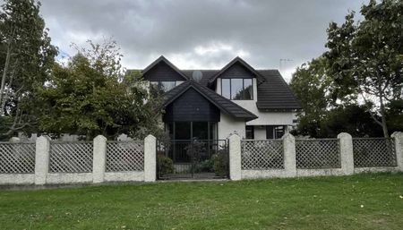 Large Home in Hokowhitu - Photo 2