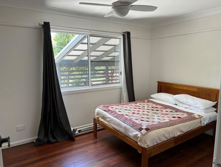 8 Maple Road, Sandy Beach - Photo 2