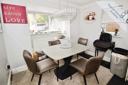 4 bedroom semi-detached house to rent - Photo 2