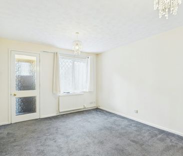 Terraced House to rent on - Photo 2