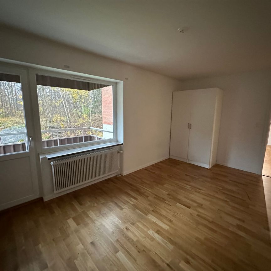 Rönnbergagatan. 33-2rok(lgh 1101) - Foto 1