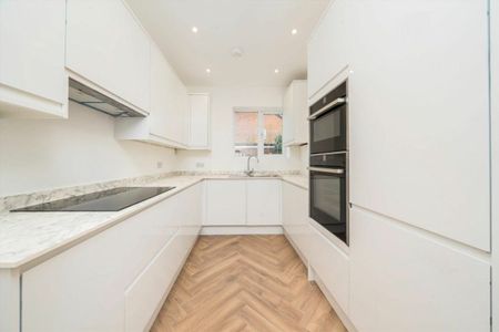 Greenford Avenue, Hanwell, W7 - Photo 2