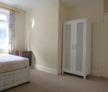 Bedroom Semi Detached House In Winton, BH3 - Photo 5