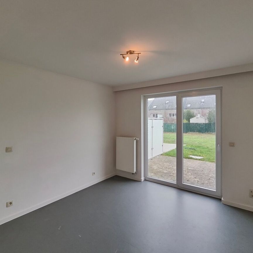 Gelijkvloers app. met 1 slaapkamer en autostaanplaats! - Foto 1