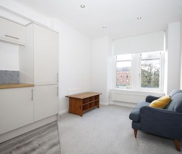 Maule Drive, Flat 1/2, Glasgow, Partick, G11 7XH - Photo 2