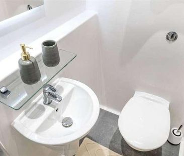 Premium Studio Holden Court, Hollingdean Road, Brighton, East Susse... - Photo 5