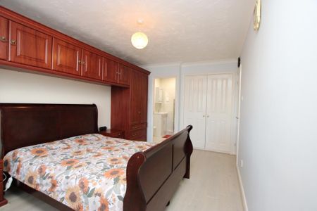 4 bedroom terraced house to rent - Photo 4