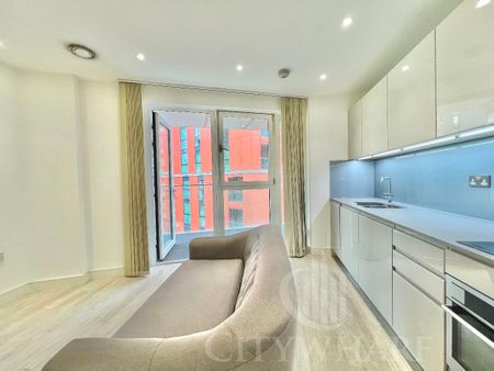 Brent House, Wandsworth Road, London - Photo 2