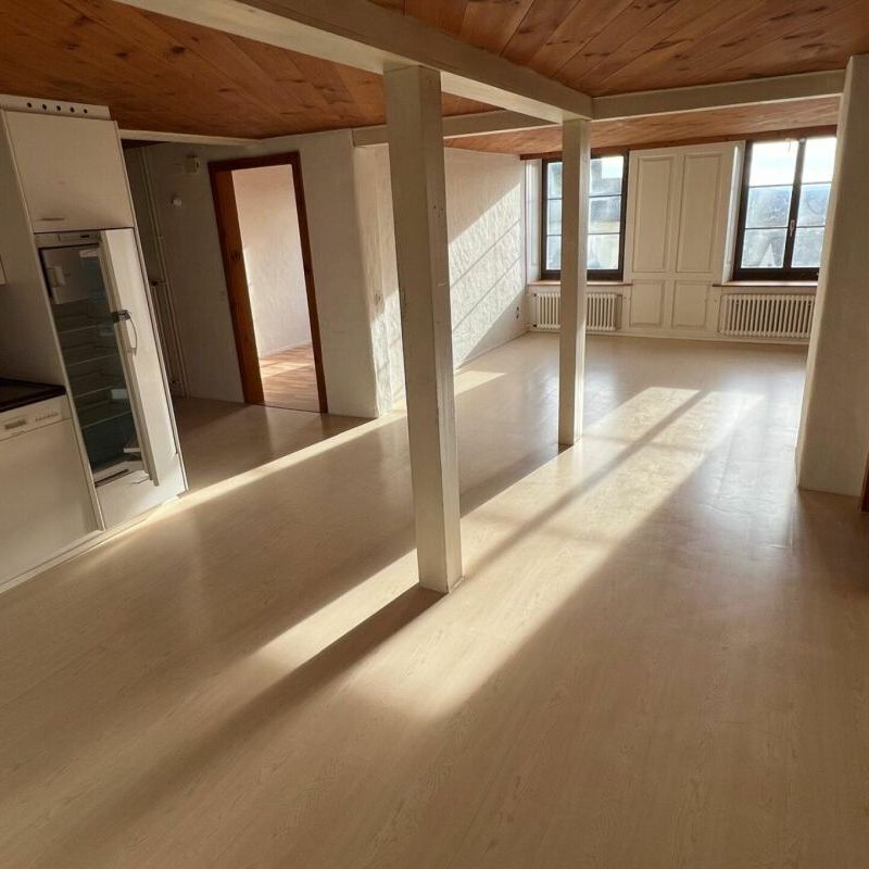 Wohnen auf der Breite - 4.5-Zimmer-Wohnung mit Sitzplatz - Foto 1