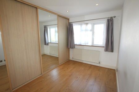 5 bedroom terraced house to rent - Photo 4