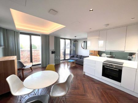 2 Bedroom Penthouse To Rent - Photo 2