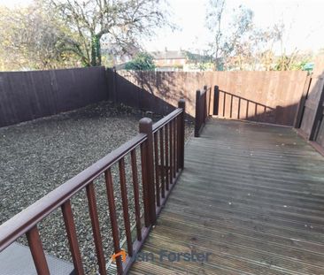 3 Bedroom House - Semi-Detached - Photo 2