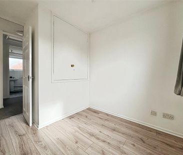 3 bedroom detached house to rent - Photo 2