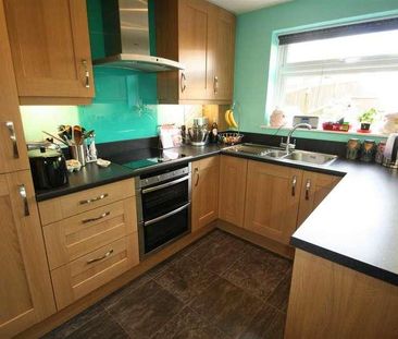 Brighton Hill, Basingstoke, Hampshire, RG22 - Photo 3