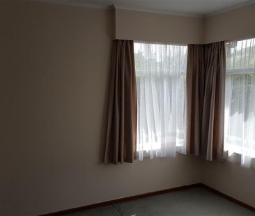 Two Bedroom in Chartwell - Chartwell - Photo 2