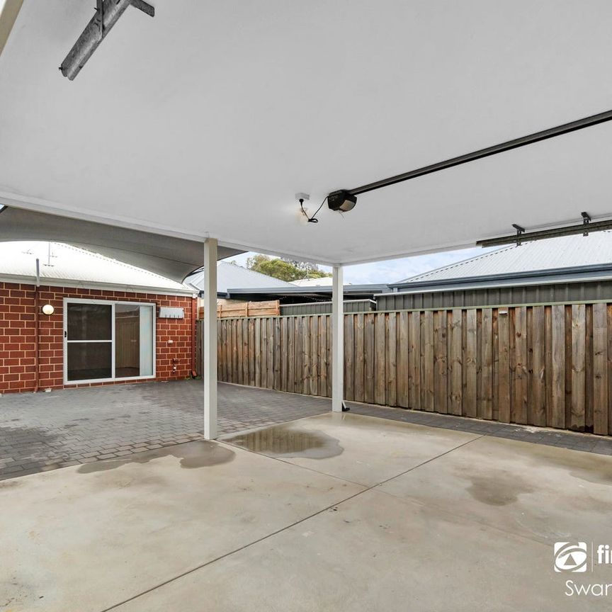 A New Chapter Awaits in This Lovely Ellenbrook Home! - Photo 1