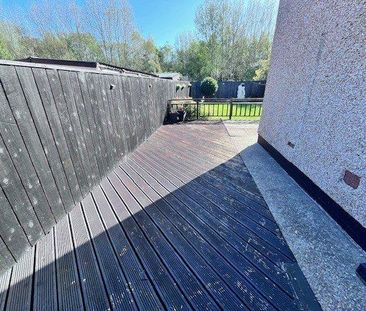 2 bedroom end of terrace house to rent - Photo 1