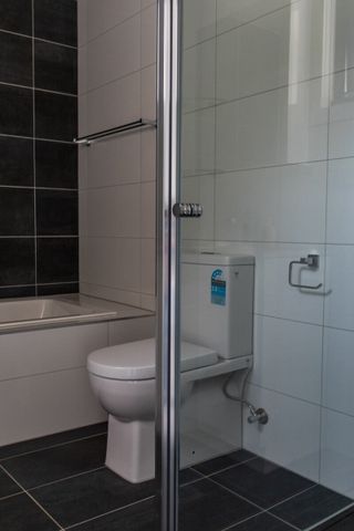 Glen Waverley - Photo 3