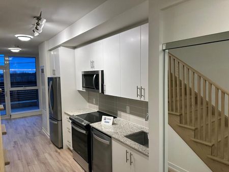 For Lease - 345 Wheat Boom Drive Unit# 103, Oakville, Ontario - Photo 4
