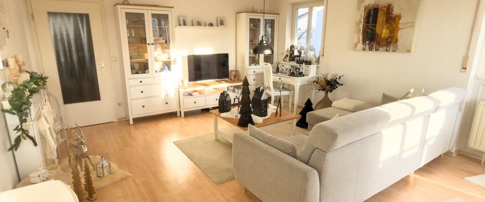 Charmante 2-Zimmer-Wohnung mit Balkon, Stellplatz und guter Anbindung - Photo 1