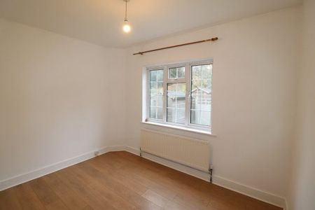 Kings Chase, Brentwood, Property for rent - Photo 3