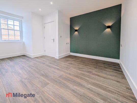 3 bedroom flat to rent - Photo 1