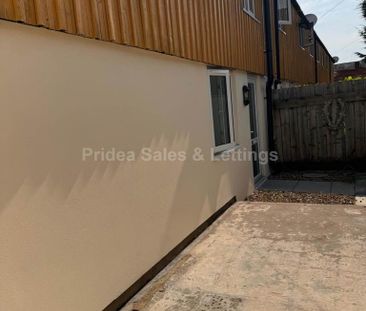 3 bedroom terraced house to rent - Photo 4