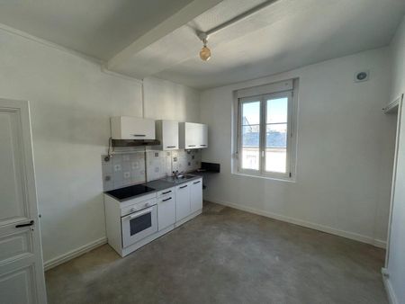 Location Appartement 3 pièces 93m² SAUMUR 49400 - Photo 3