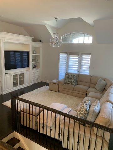 For Lease - 87 Isherwood Crescent, Vaughan, Ontario - Photo 3