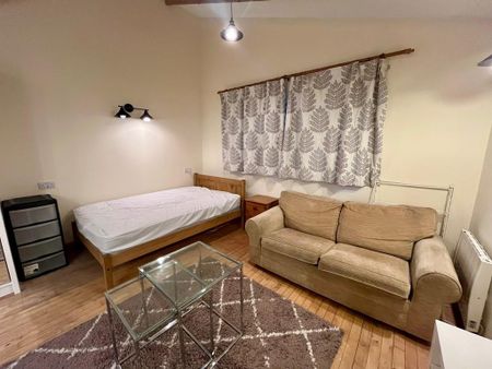 Studio to rent - Photo 3