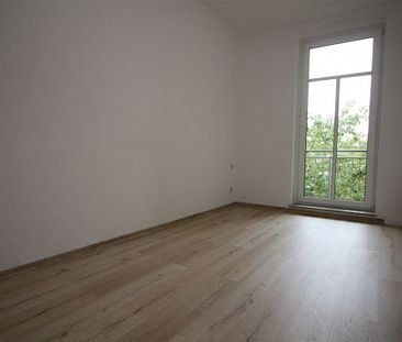 Sonnige 2-Zimmer mit Einbauküche und Balkon!! - Foto 3