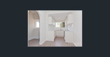 PRIVATE & PEACEFUL SUBIACO TOWNHOUSE - Photo 5