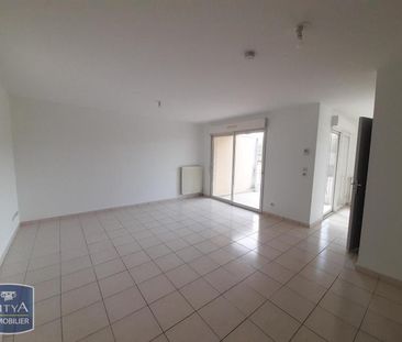 Location Appartement 4 pièces 85m² ANGOULEME 16000 - Photo 2