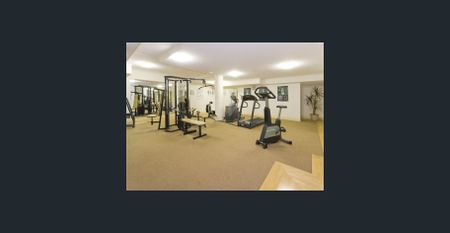 1 Bedroom apartment with Lock-up Garage $750 per week - Available 21st November - Call to make an appointment to view - Photo 4