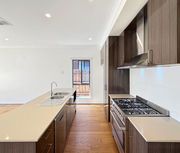 🏡 4-Bedroom house in Wollert - Photo 3