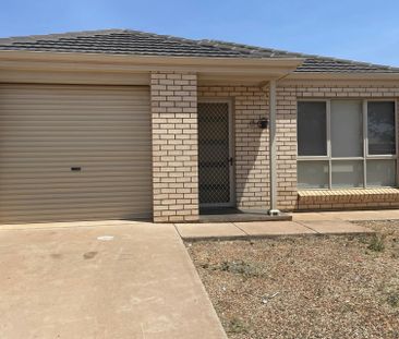 35 Phillips Street - Photo 5