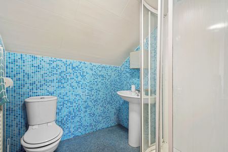 Flat 15, 40 HYDE TERRACE Leeds - LS2 9LN - Photo 5