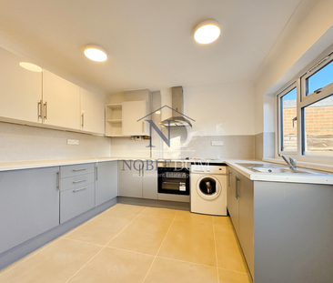 3 bedroom detached bungalow to rent - Photo 4