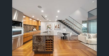 World class Harbourside Penthouse Living - Photo 3