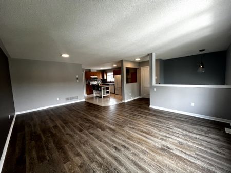 For Lease - 116 Maplewood Drive Unit# Unit 1, Essa, Ontario - Photo 5