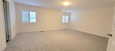 For Lease - 9275 White Oak Avenue Unit# Upper, Niagara Falls, Ontario - Photo 3