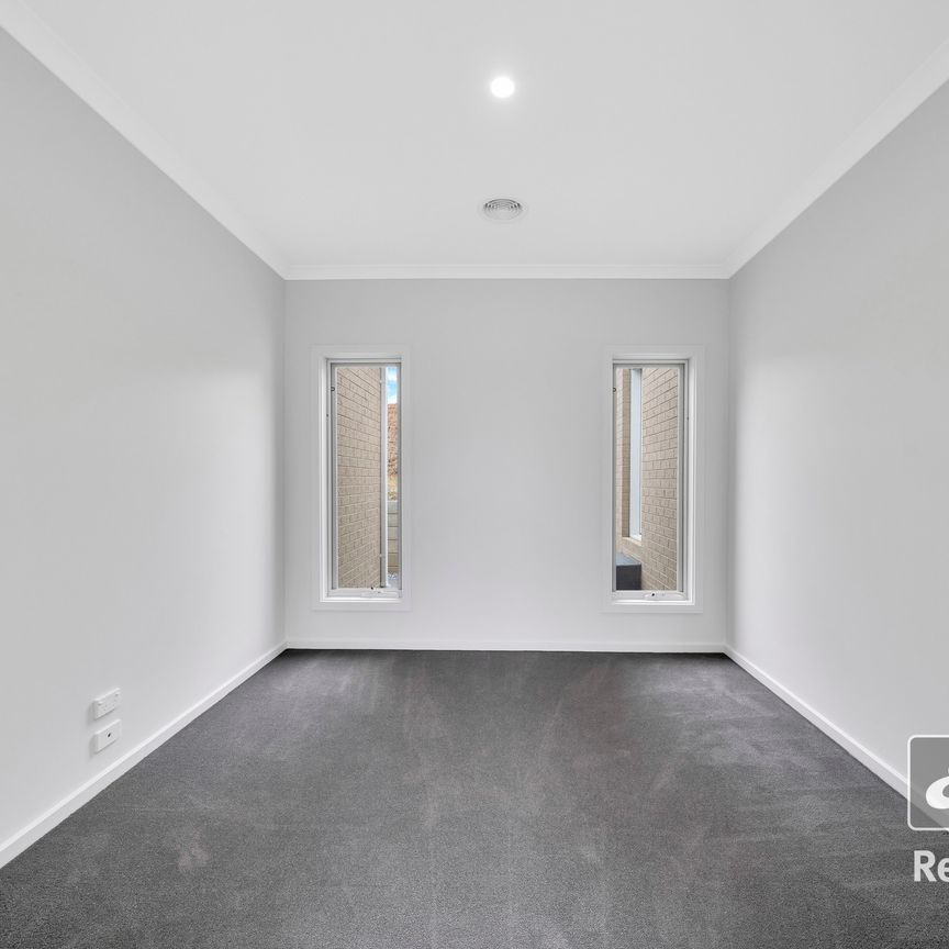 44 Lismore Circuit - Photo 1