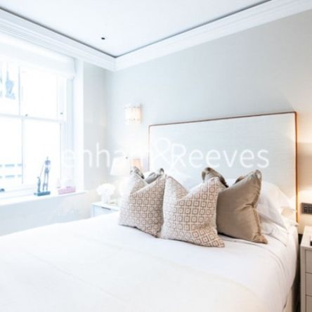 2 Bedroom flat to rent in Prince of Wales Terrace, Kensington, W8 - Photo 1