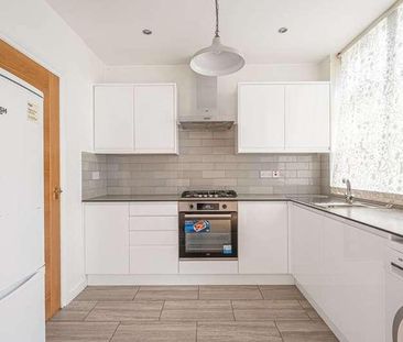 Hervey Close, Finchley Central, N3 - Photo 6