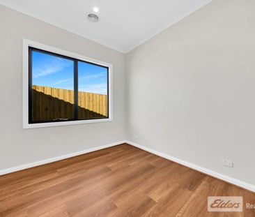 Zoned for Werribee Secondary – Brand New Family Home for Rent! - Photo 5